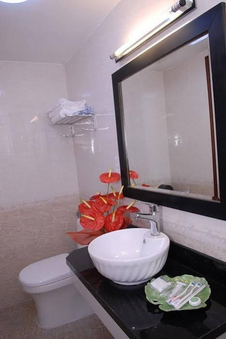 518 Chariot Hotel Hanoï Extérieur photo